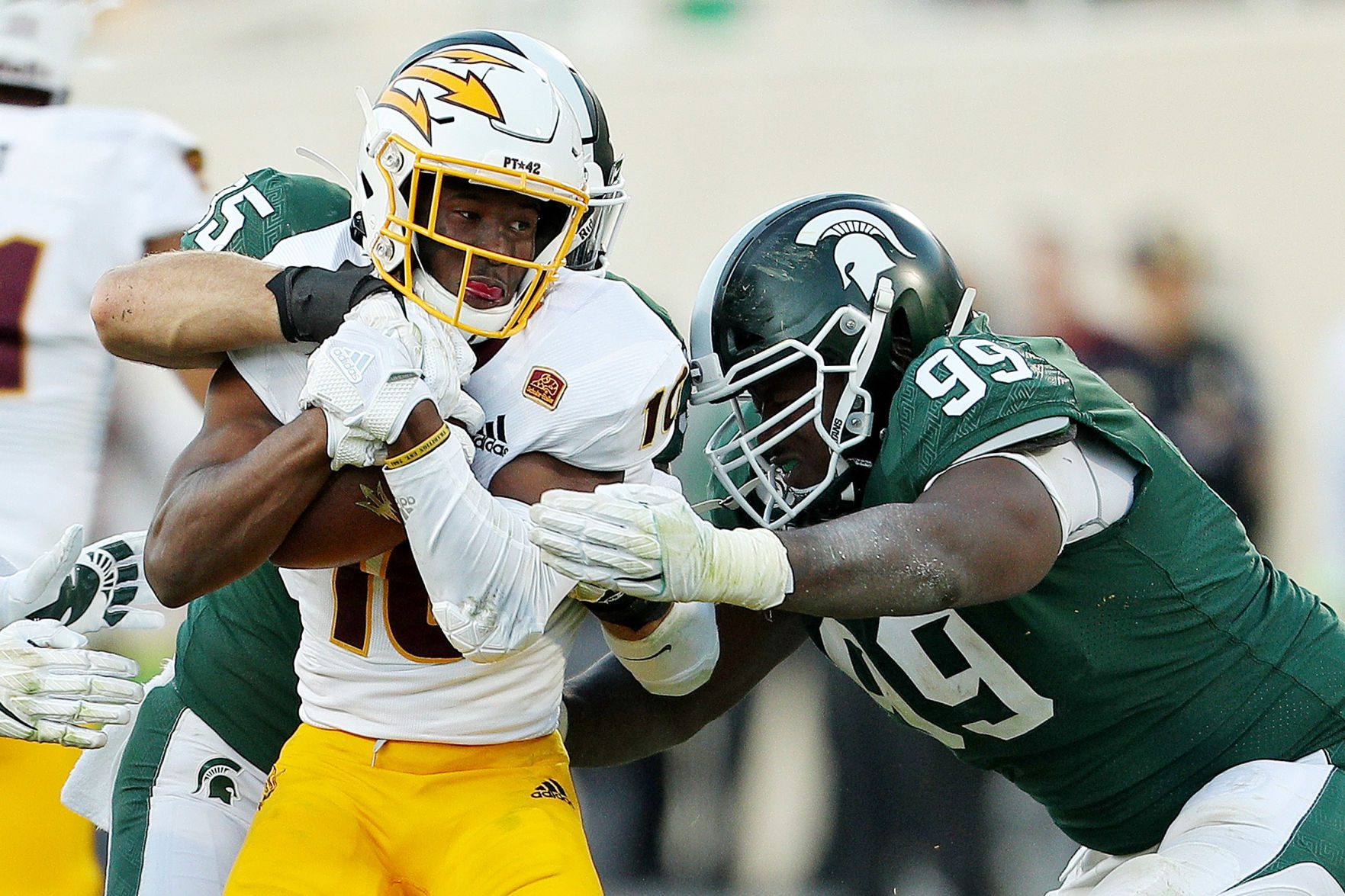 Pac-12 continues uneven start to season